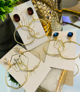 Irregular Gold Circle with Tops