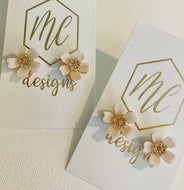 Small Beige Flower Studs