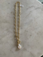 Shell chain choker necklace