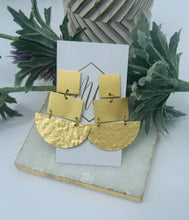 Matte Gold Tiered Earring