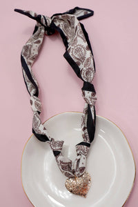 HANDMADE SCARF NECKLACE - HEART