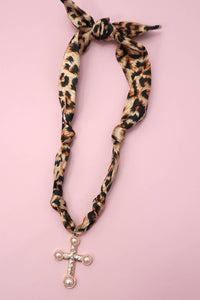 HANDMADE SCARF NECKLACE - HEART