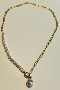 Gold and pearl necklace with toggle clasp