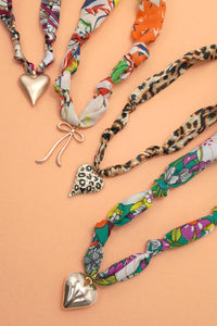 HANDMADE SCARF NECKLACE - HEART