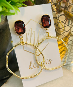 Irregular Gold Circle with Tops