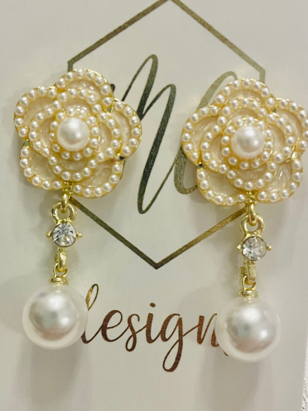 Flower Pearl Earrings