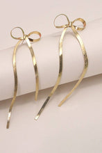 HERRINGBONE SNAKE CHAIN LONG BOW EARRINGS