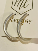 Small Oblong Hoops