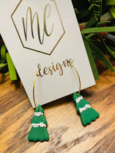 Small clay Christmas trees on hoop
