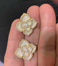 Flower Pearl Stud Earrings