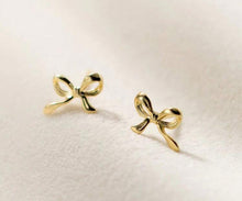 Tiny Minimalistic Simple Bow Studs