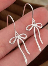 Dainty Gold Bow Earrings