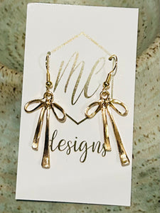 Dainty Gold Bow Earrings