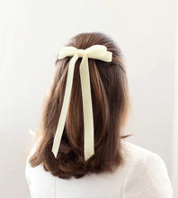 Simple Thin Velvet Hair Bow