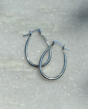 Oval Hoops