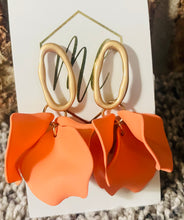 Small Petal open gold top Earrings