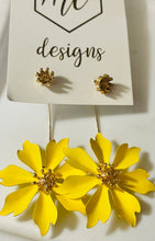 Daisy Drop Earrings