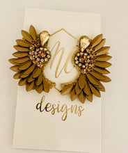 Circle Rhinestone Wing Earringstone