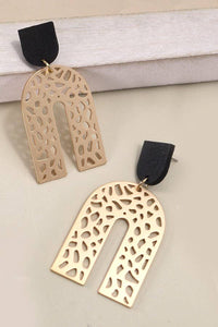GOLD CUTOUT ARCH SHAPE DROP EARRINGS