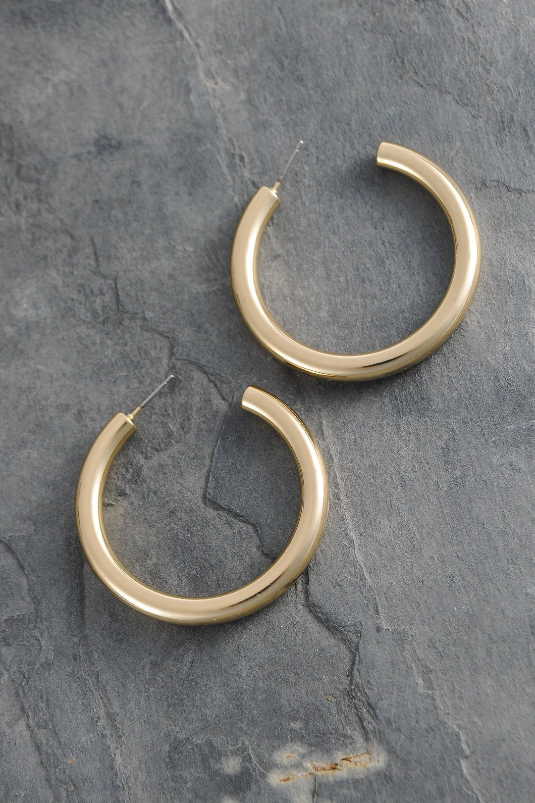 CLASSIC SHINY CHUNKY HOOPS EARRINGS 1.75 INCH