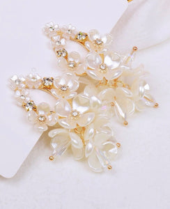 Wedding Pearlized Flower Cluster Earrings