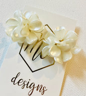 Large pearl cluster flower earrings