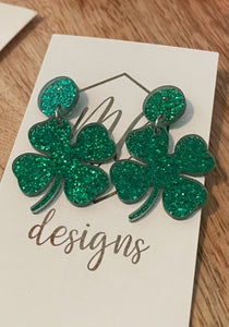 Small Green glitter clover earrings