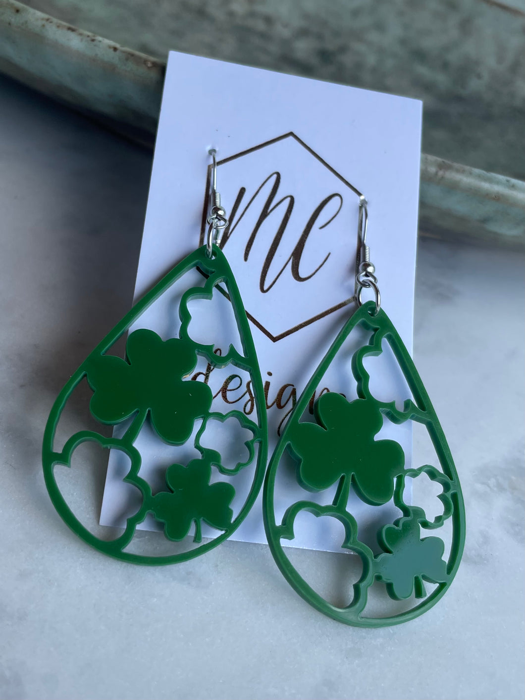 Clover teardrop earrings