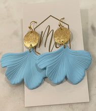 Pastel ginkgo leaf earrings with gold circle top