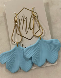 Pastel ginkgo leaf earrings with gold circle teardrop