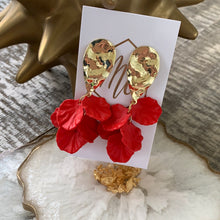 Matte Flower and Earrings