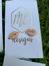 Lip studs