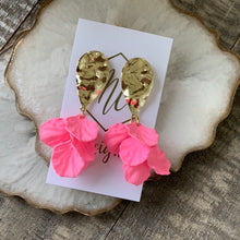 Matte Flower and Earrings