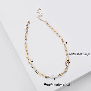 Gold and pearl necklace