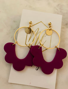 Scalloped clay dangle earrings