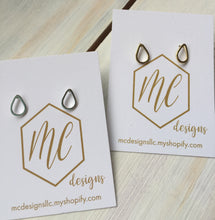 Raindrop studs