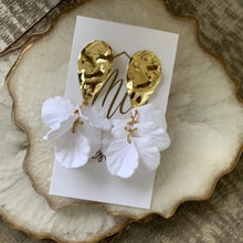 Matte Flower and Earrings
