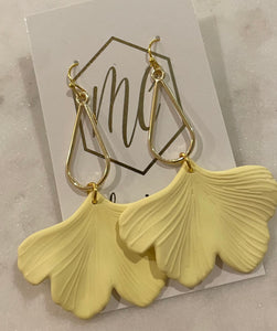 Pastel ginkgo leaf earrings with gold circle teardrop