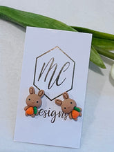 Brown or Cream Bunnies with Carrot