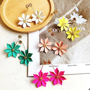 Daisy Drop Earrings
