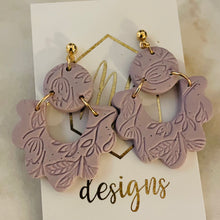 Textured Scallop Flower earrings