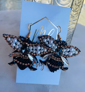 Pearl Wing Bead Bee Earrings